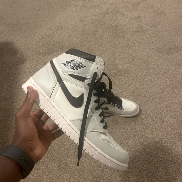 Jordan 1 Retro High OG Defiant SB NYC to Paris